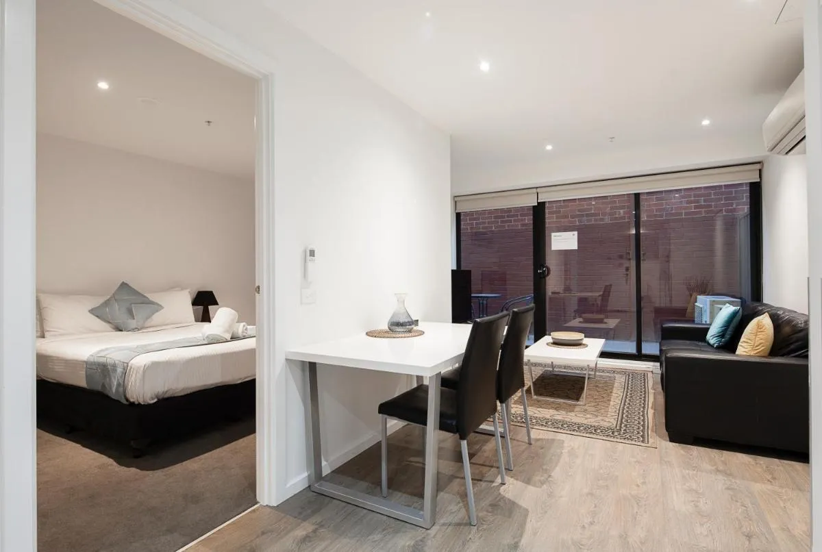RNR Serviced Apartments North Melbourne — 2