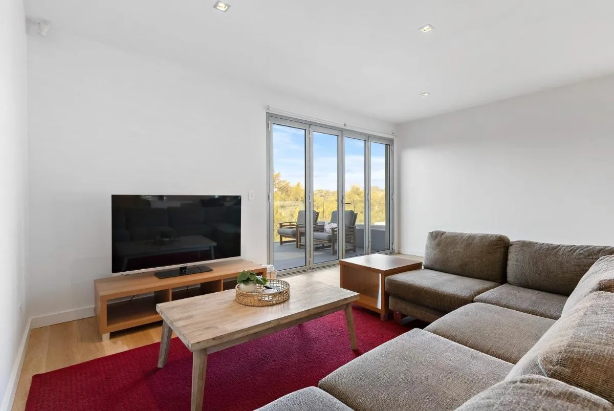 Richmond on the River, sleeps 6 — 5