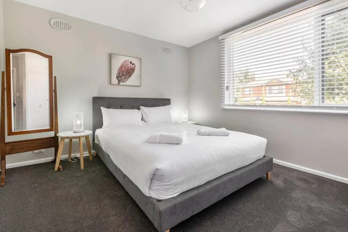 Rosewood Lodge – Cottage Charm off High Street — 2