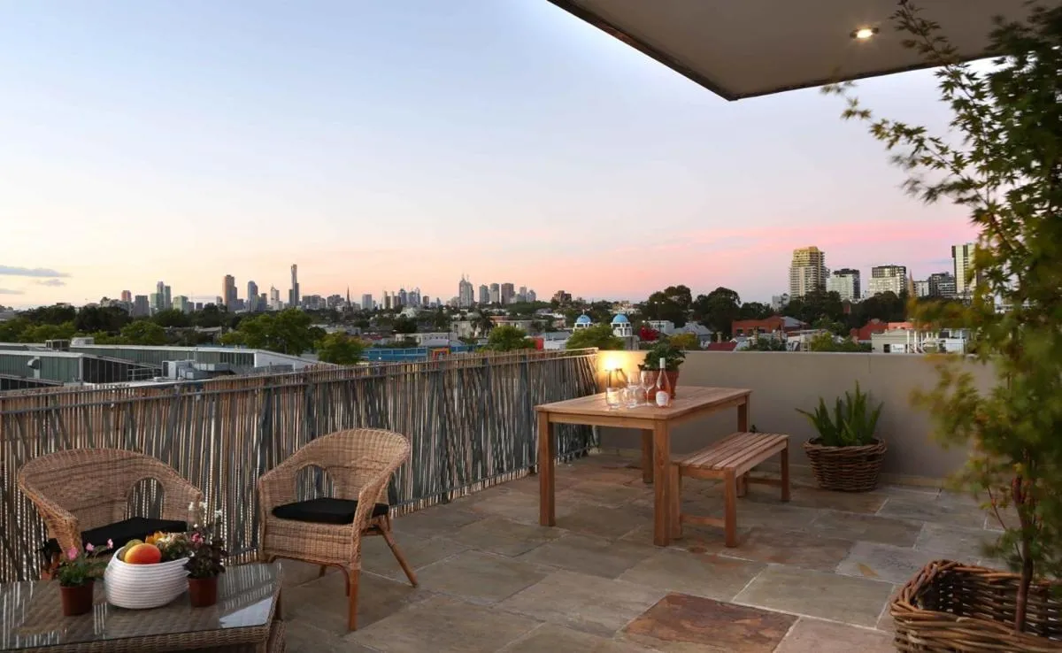 Saint George – The Townhouse — 5