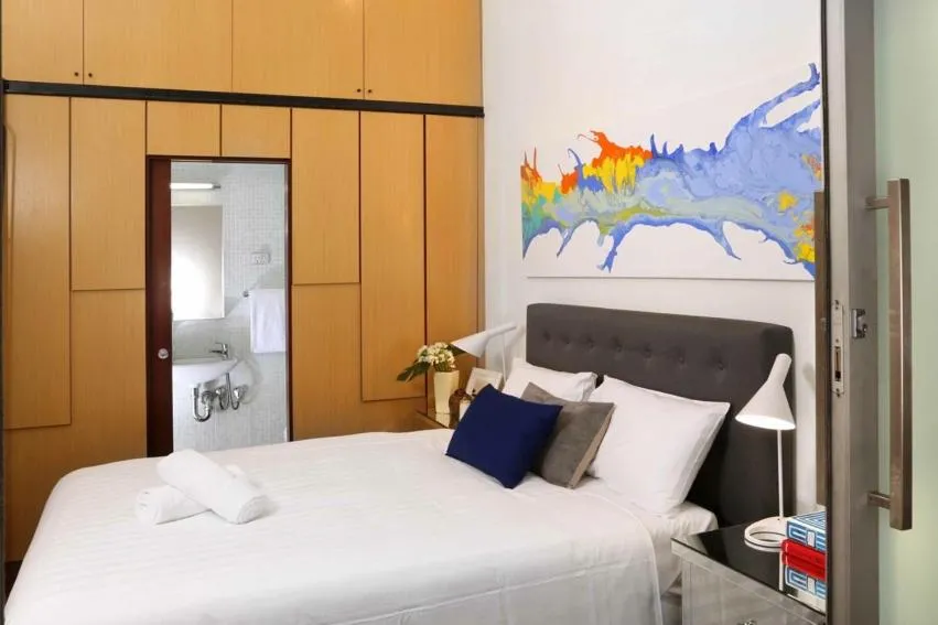 Saint George – The Townhouse — 2