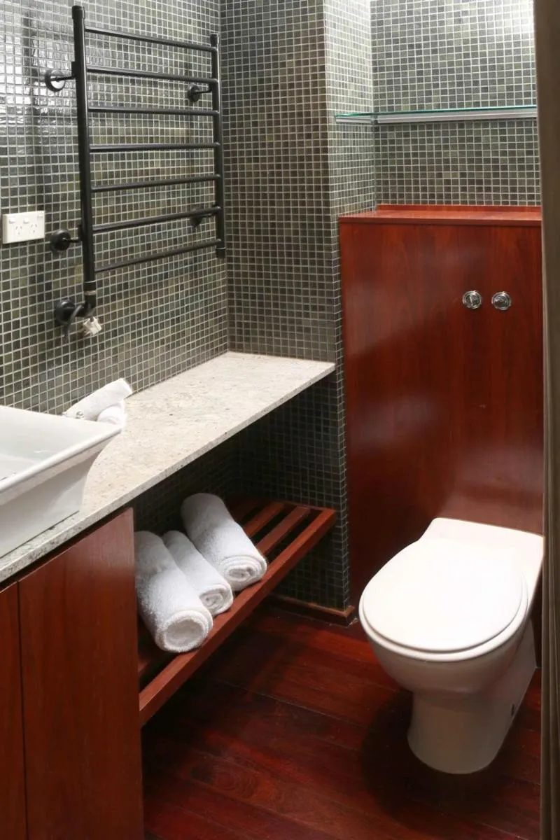 Saint George – The Townhouse — 4