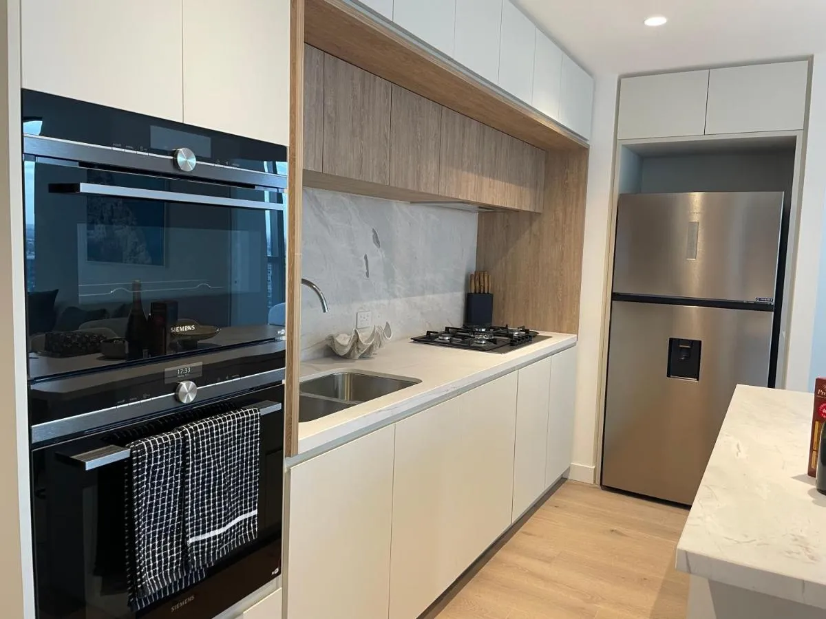 Serenity Stayz – 3 Bedroom Apartment in Melbourne CBD — 5