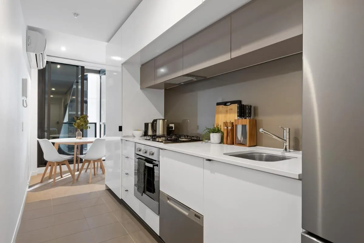 Simply Melbourne by Ready Set Stay — 5