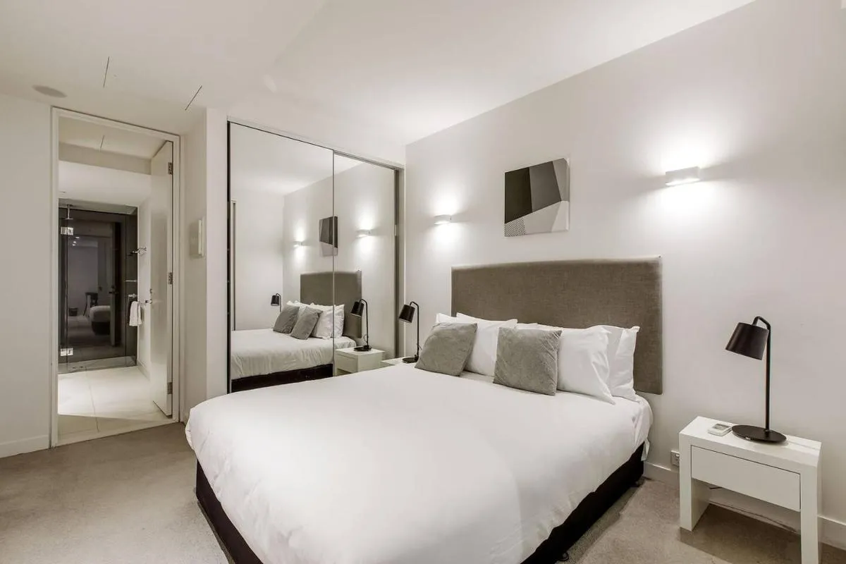 Sleek Urban Haven with Parking and Rooftop Terrace — 2