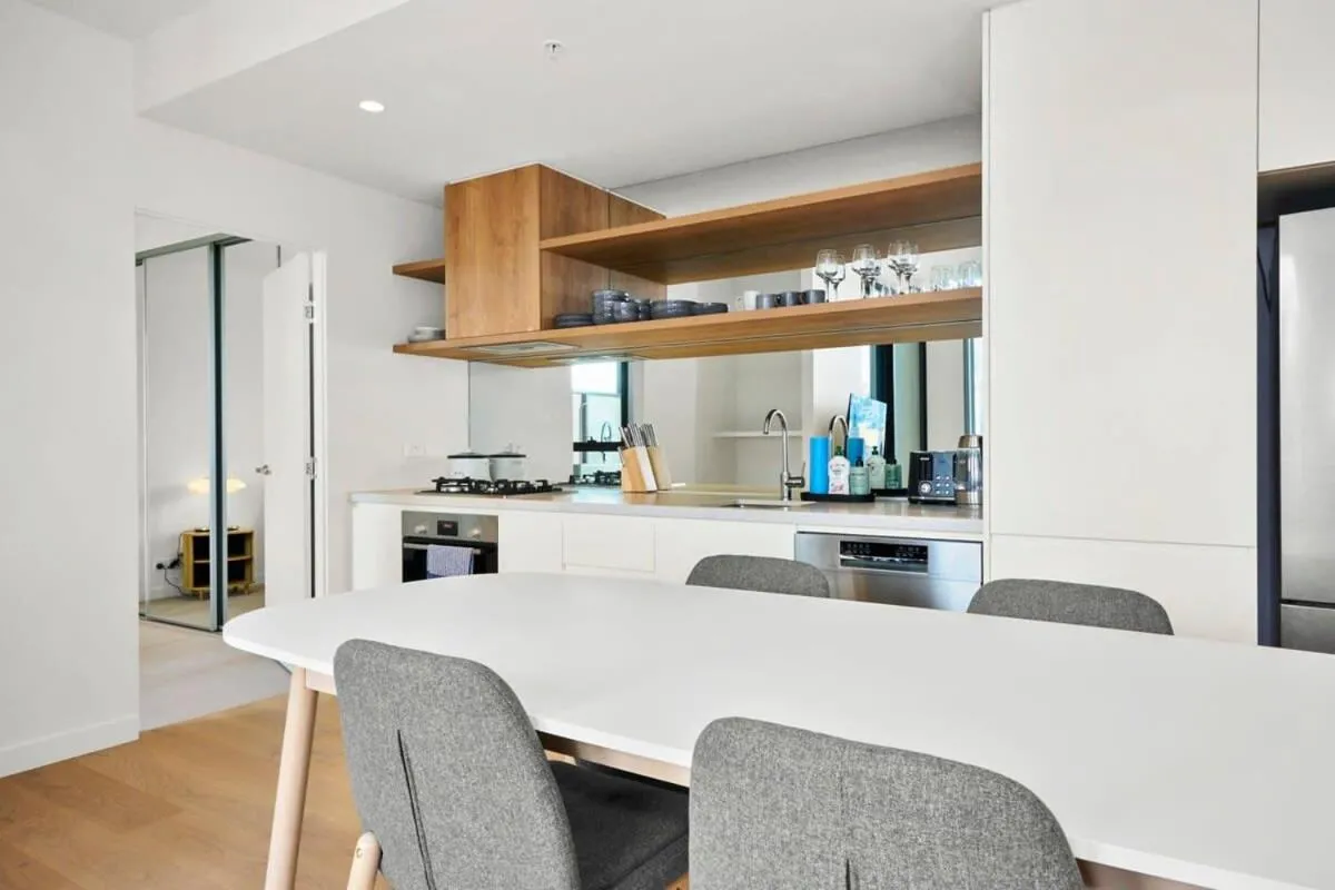 South Melbourne Oasis – Best City views! — 4