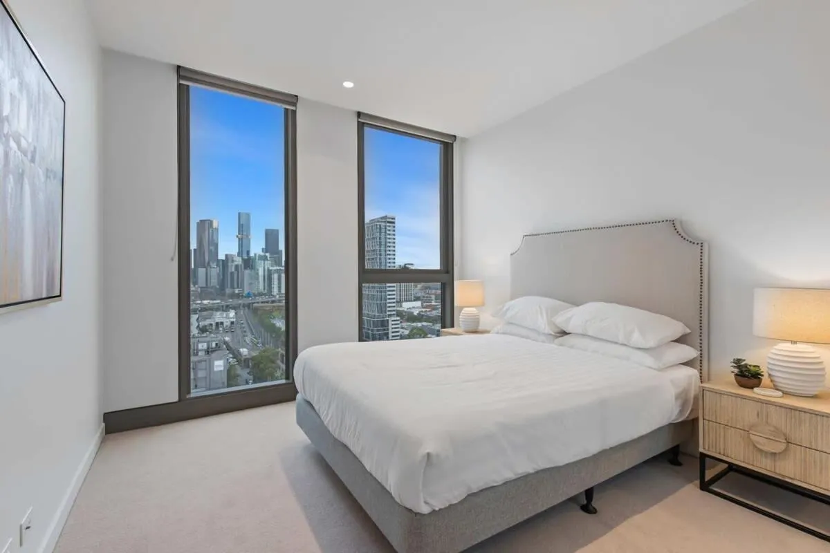 Southbank 1-Bed Resort with Study, Pool and Gym — 2