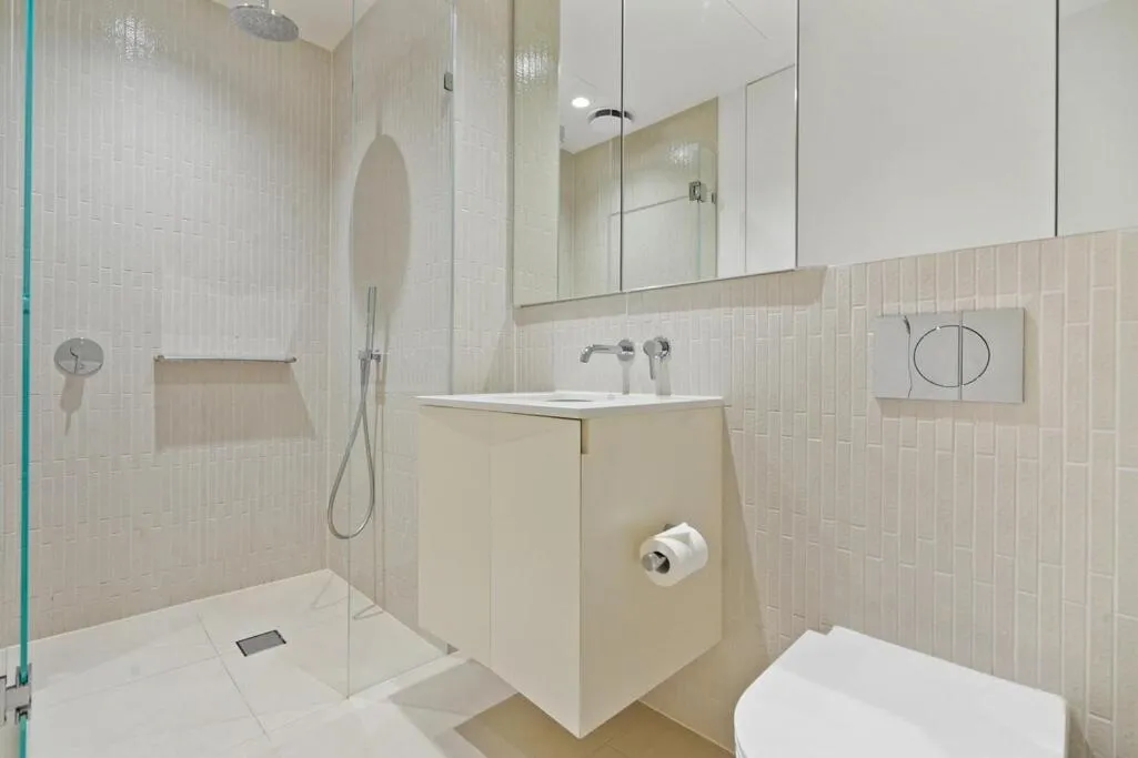 Southbank 2bdrm Apt – 46th floor amazing view — 3