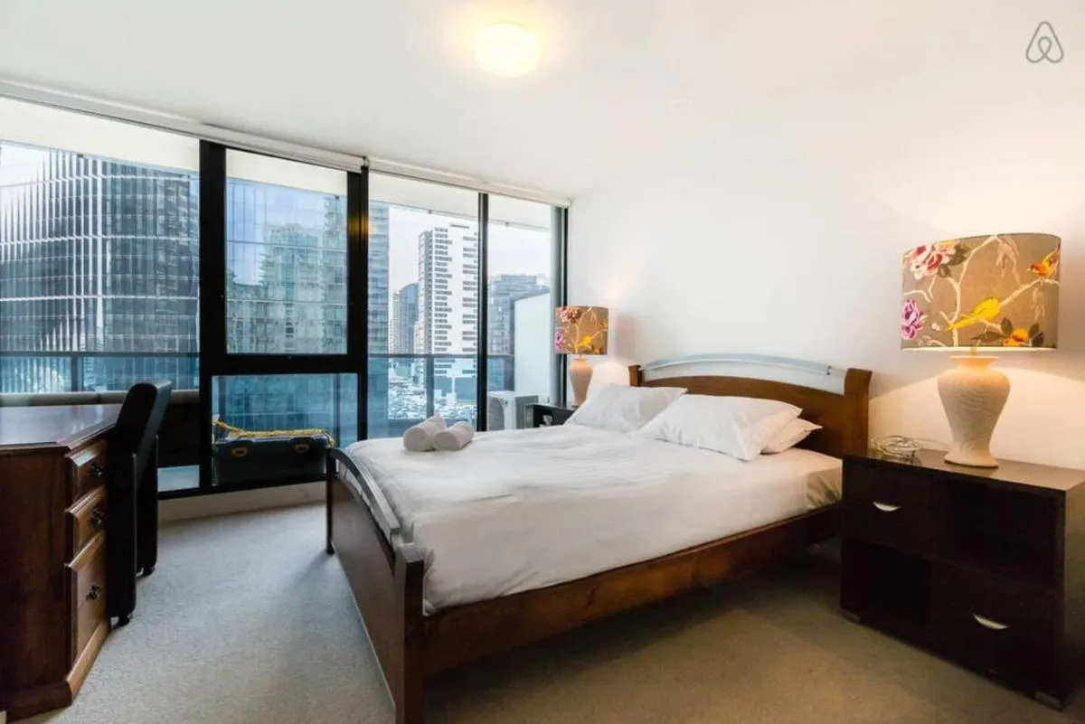 Southbank Balcony Stay across from Crown with Pool — 2