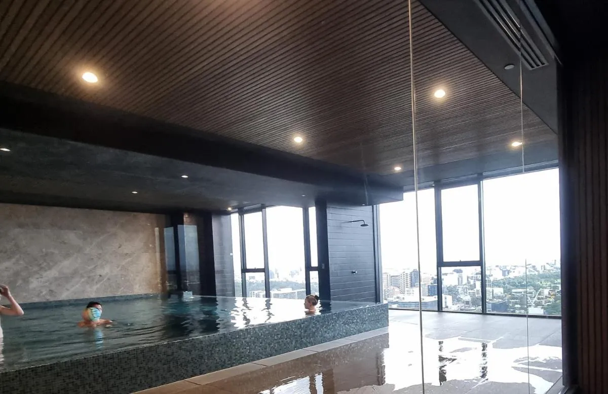 Southbank modern apartment — 4