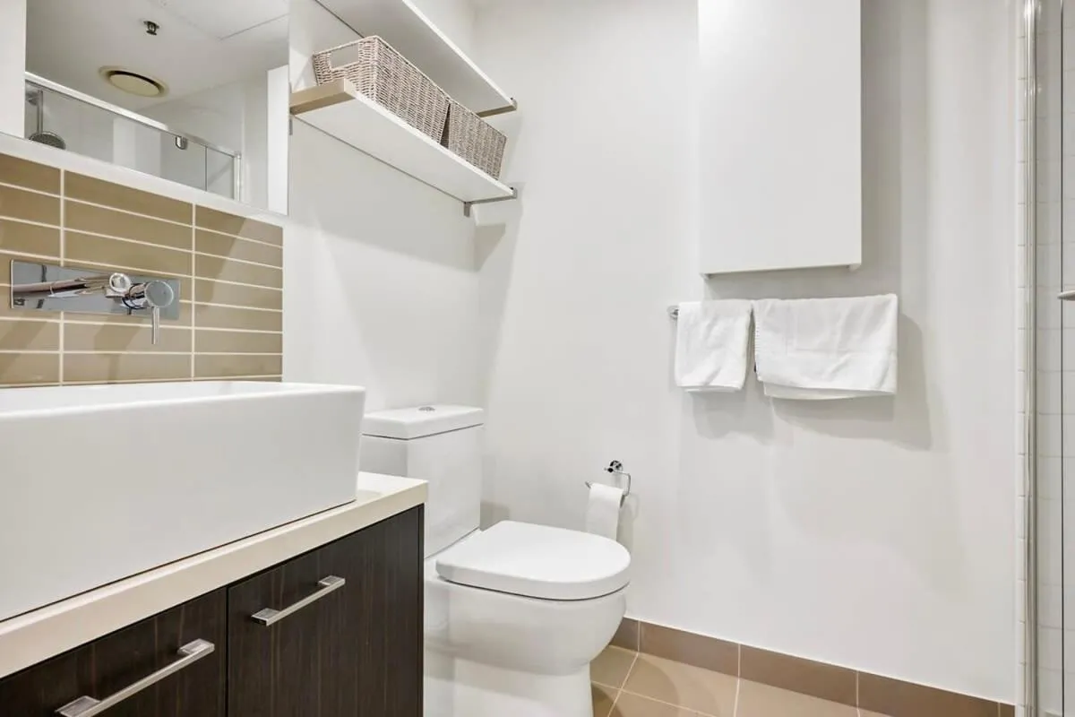 Spacious City Stay – Free Tram Zone — 3