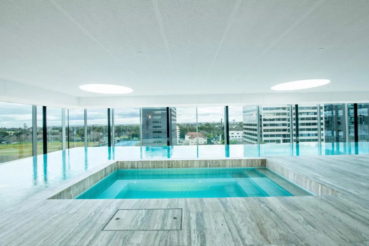 Spectacular 3-Bedroom Penthouse with Private Lift on St Kilda Rd — 4
