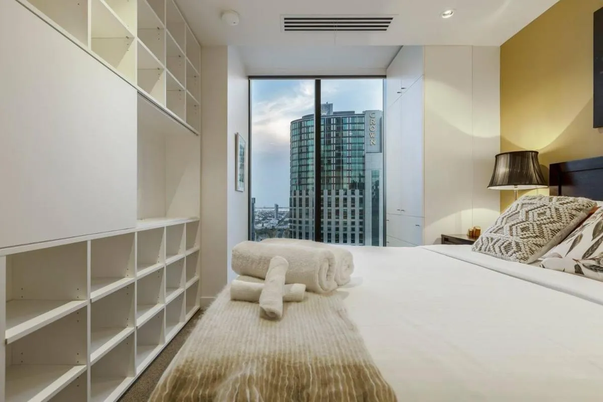 Spectacular Panoramic City Views in Sky-High LUXE — 2