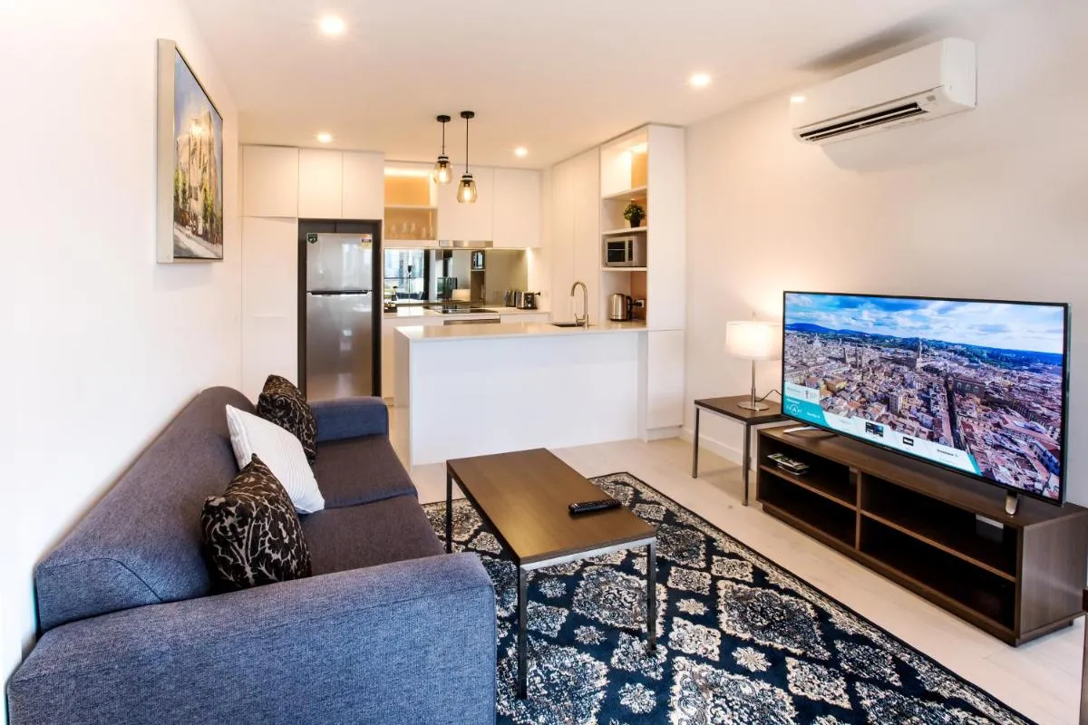 Spencer Street Apartments — 5