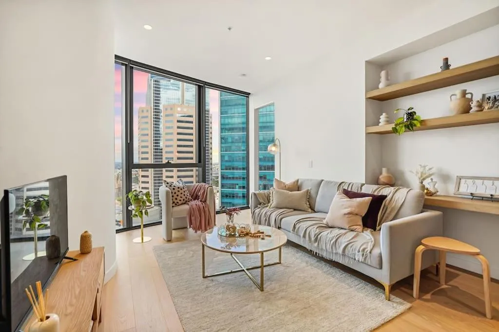 Stylish 2B2B Carlton Garden at Doorstep CBD 3 beds — 5