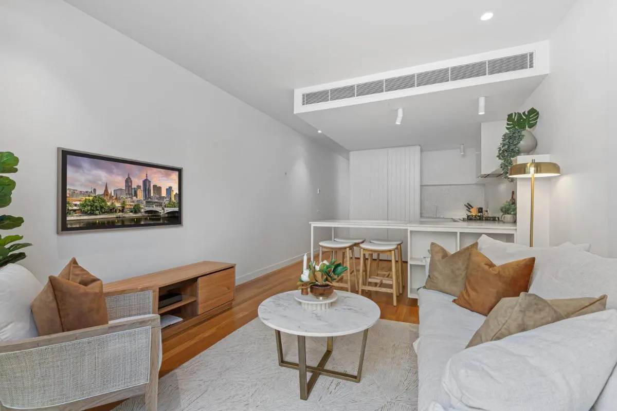 Stylish 2-bed Victorian Terrace in Carlton — 5