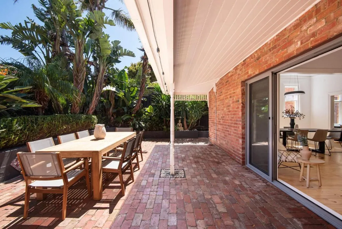 Stylish Contemporary Retreat St Kilda — 4