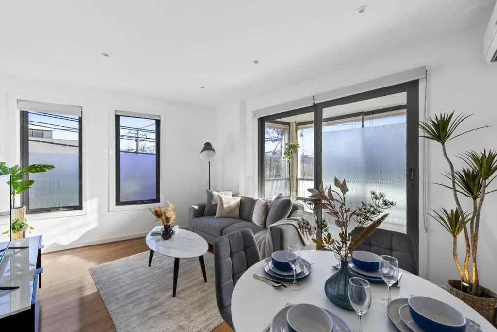 Stylish Serenity at Orrong — 4