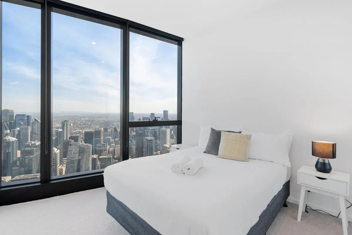 Sub Penthouse Apartment – 8408 — 2