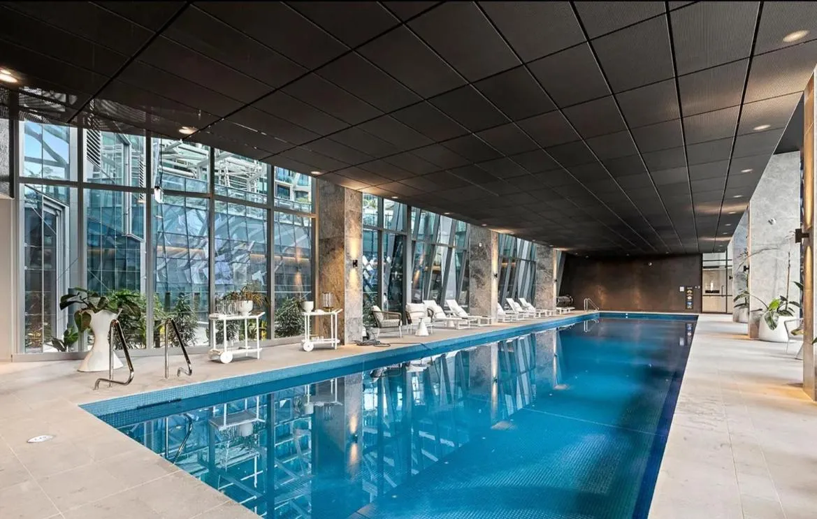 Supreme Sub-Penthouse 3 Bedroom Apartment in Melbourne CBD — 4