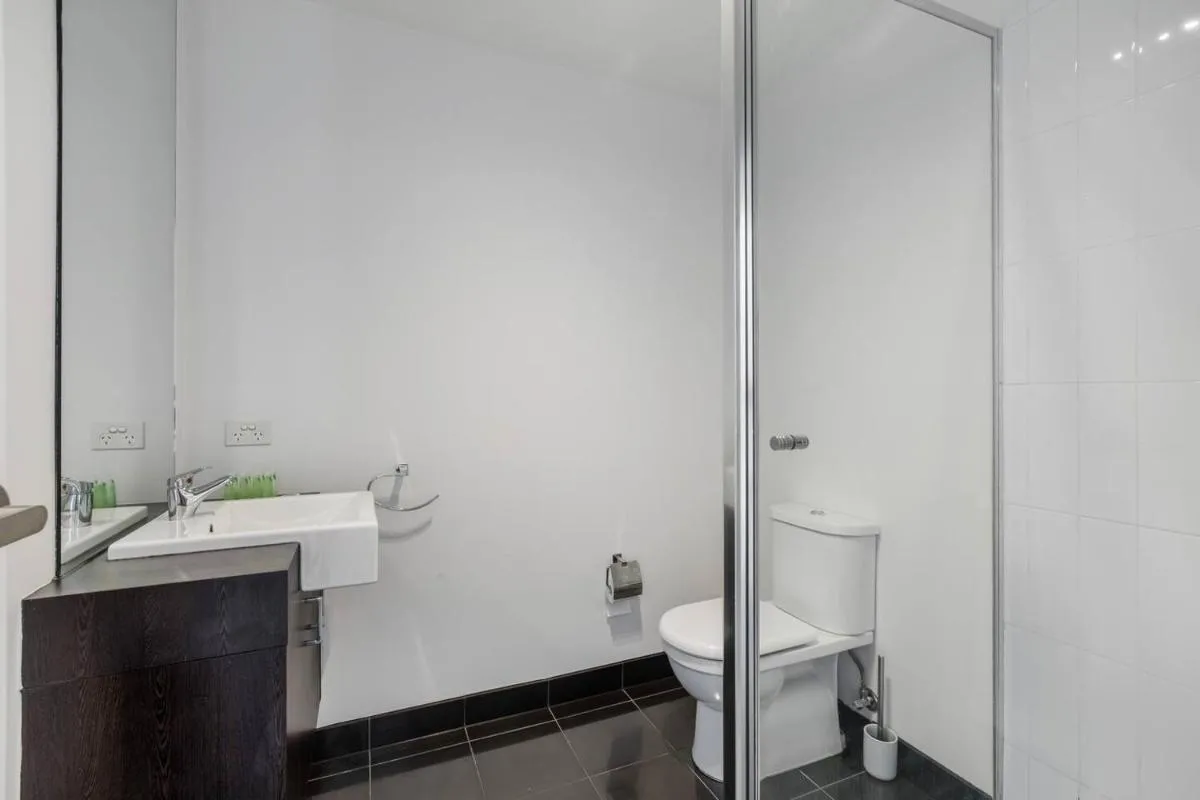 ‘Swanston Central’ Wellness-infused City Living — 3
