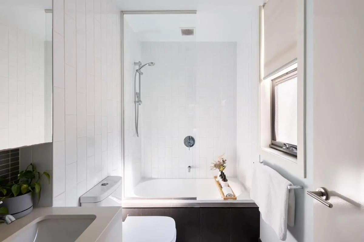 The Abby – Contemporary Inner-city Convenience — 3