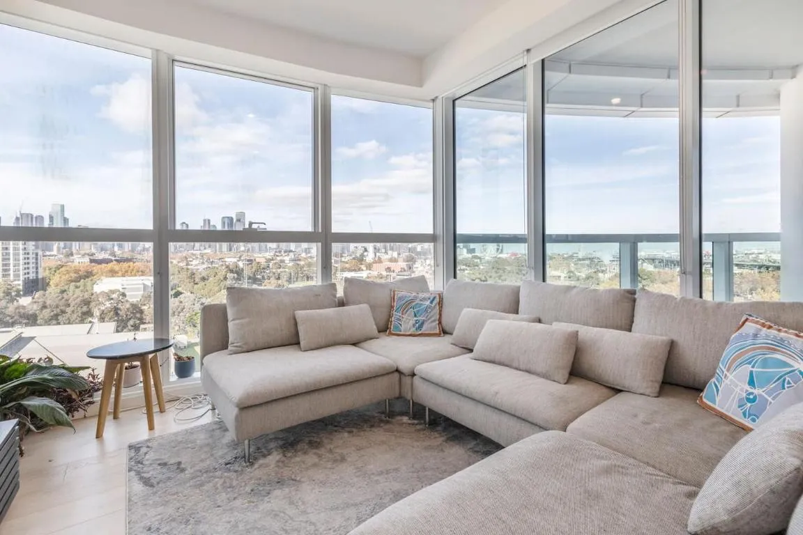 ‘The Fawn’ Relish in Sub-Penthouse Panorama