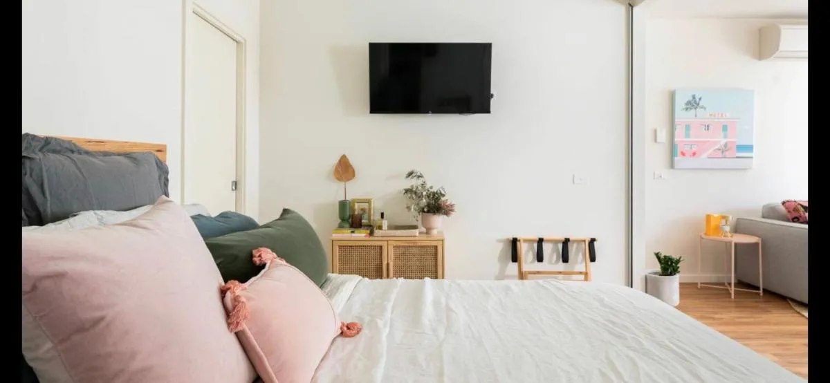 The Pas.Coe – A Stylish 1 bedroom unit with free parking. — 5