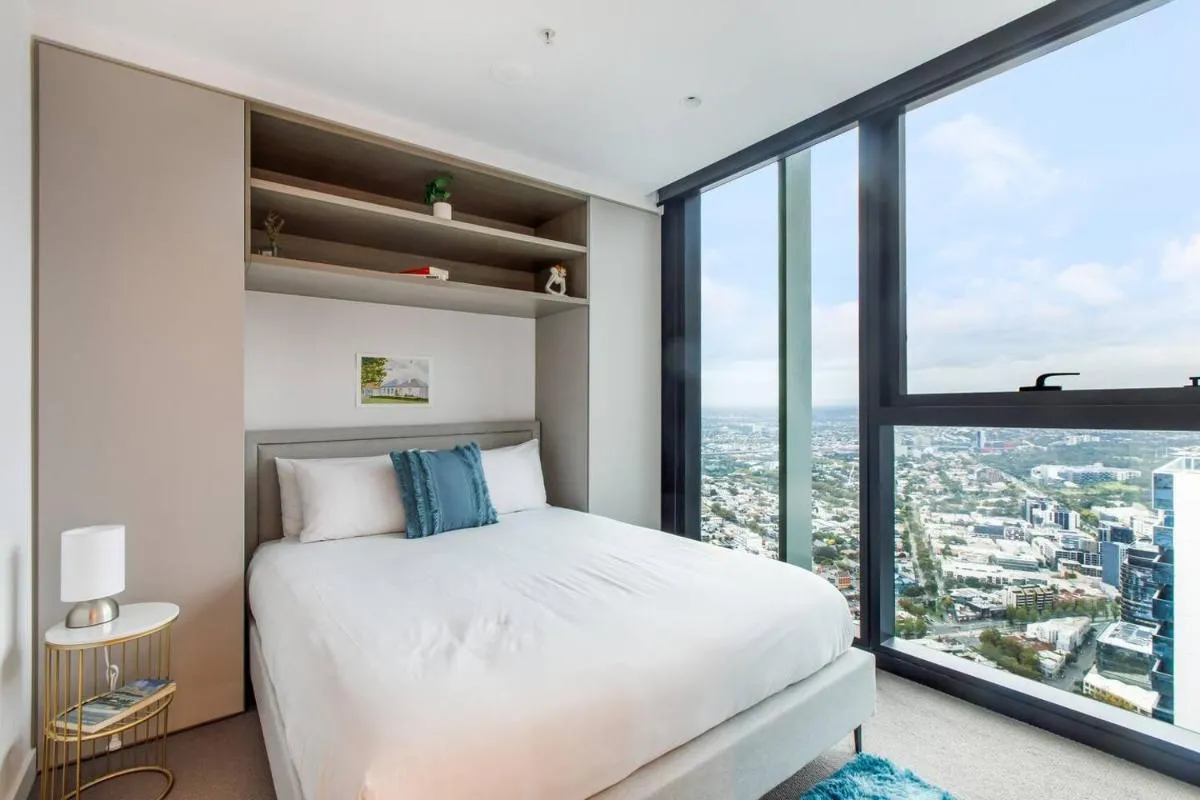 The View on Elizabeth – Chic City Centre Living — 2