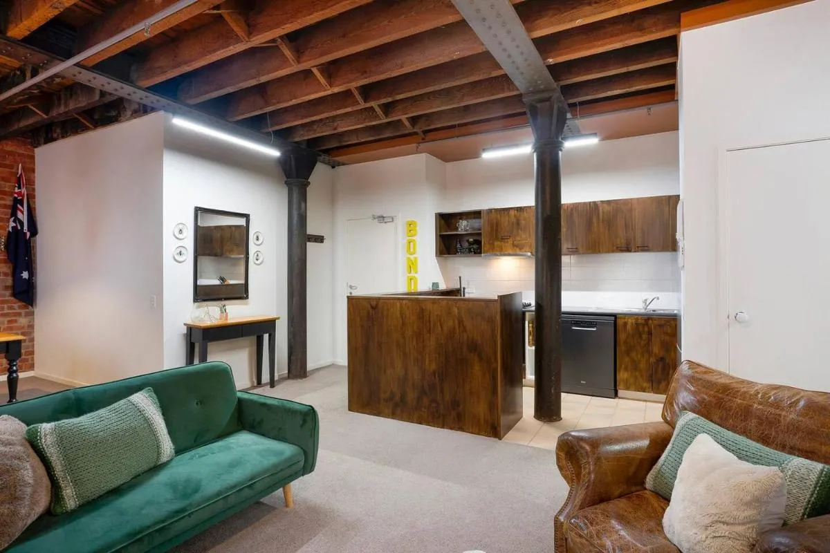 ‘The York’ Industrial Warehouse Chic on the Yarra — 5