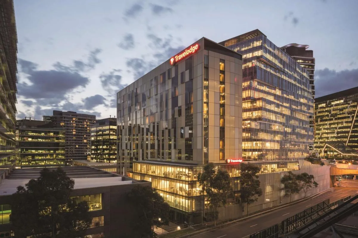 Travelodge Hotel Melbourne Docklands — 5