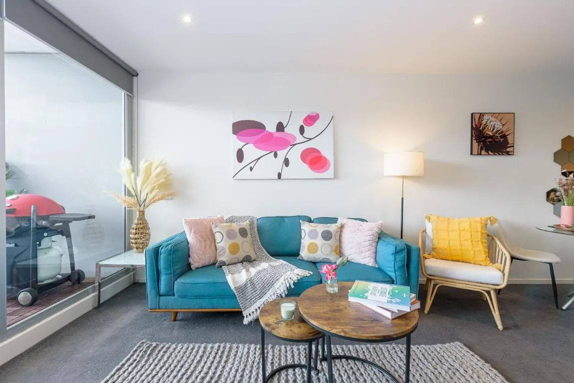 Ultimate Comfort Gem in St kilda 301