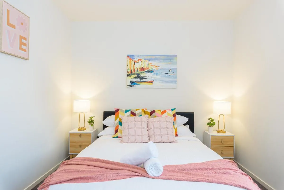 Ultimate Comfort Gem in St kilda 301 — 2