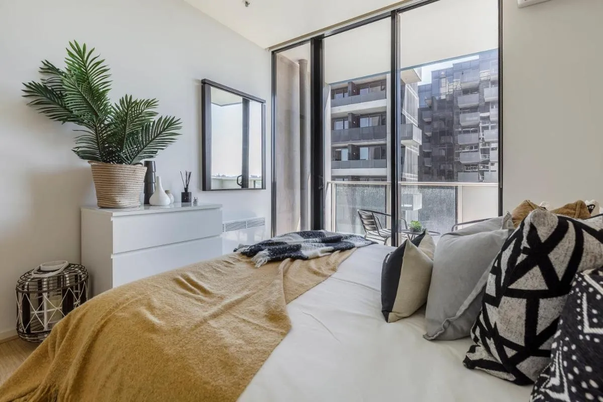 VAQUAY Scandi Boho In Docklands — 2