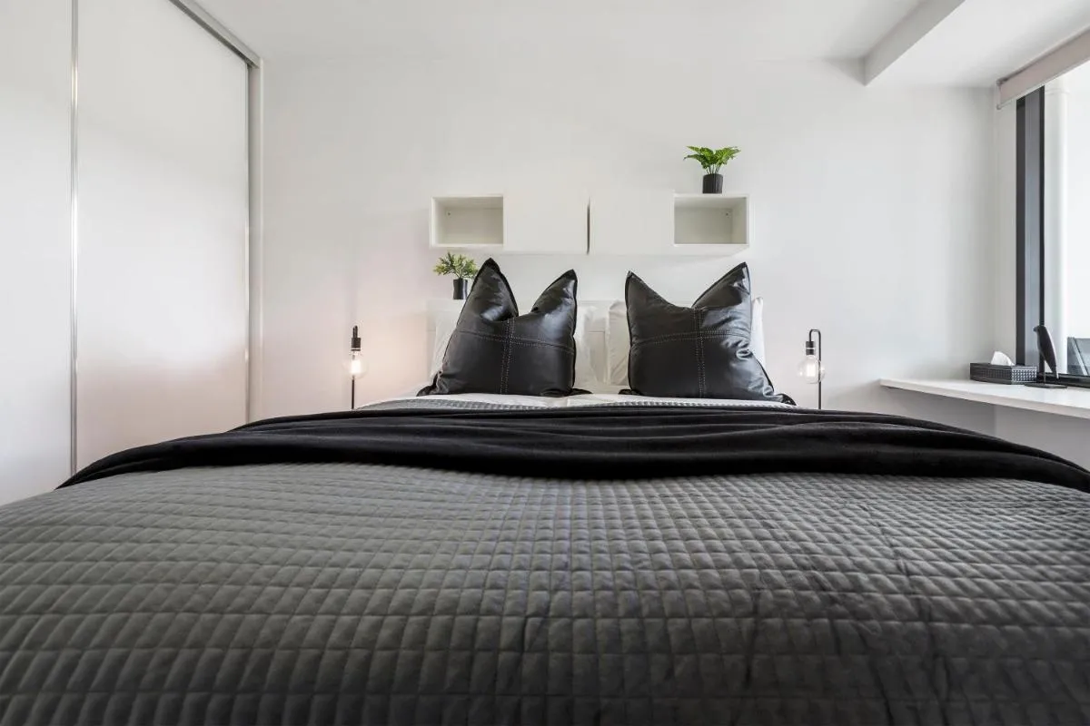 VAQUAY Verge In Brunswick East — 2