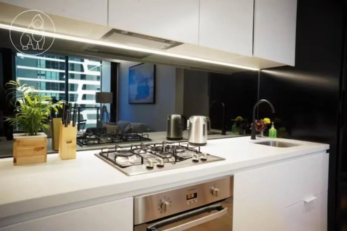 WOW Apartment on Elizabeth — 2