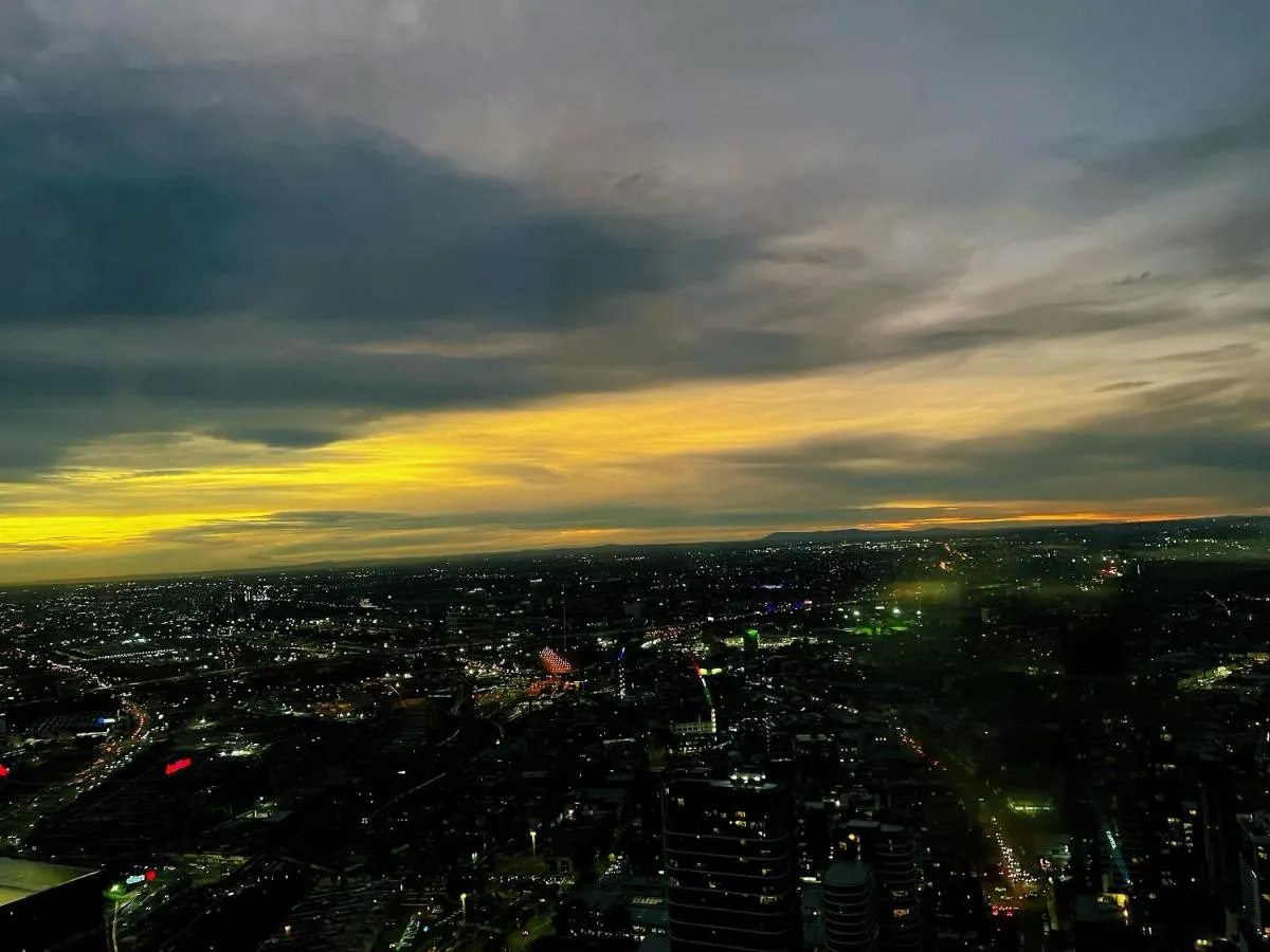 WSP luxury 2b2b apartment in CBD with free parking — 5