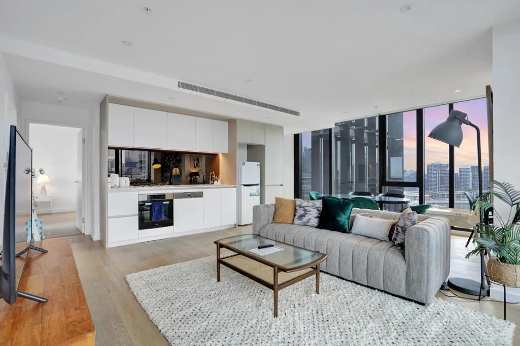 Waterfront 3Bed2B2C with 50 Sqm Expansive Balcony — 5