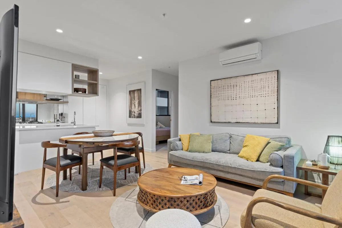 Zi apartments – with Balcony, Bayview, Sauna and Pool — 5