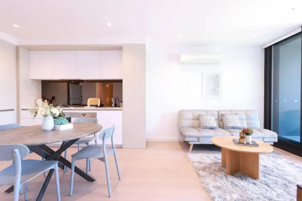 13D Central, city view, near Yara with Free Parking, TramStop — 5