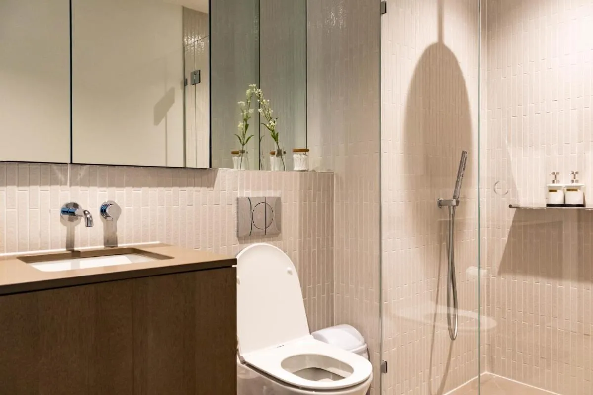 1 BRM, Southbank, Next to Crown, King Bed — 3