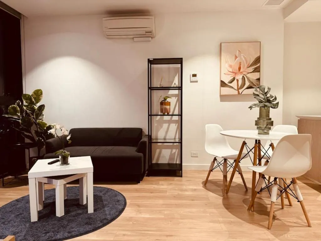 1bed apartment at EQ Tower