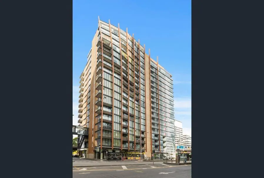 2BEDS Melbourne Central|Crown Casino|Colin|S Cross — 5