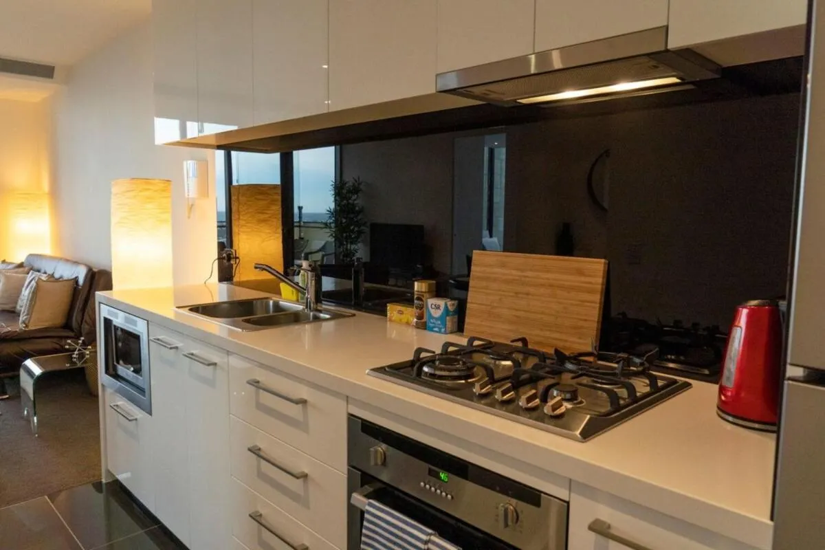 2 Bedroom Apartment with City Views — 5
