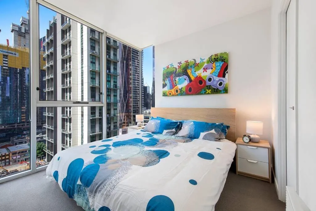 2Br 2Ba CBD Retreat-Best Location – 1 car space — 2