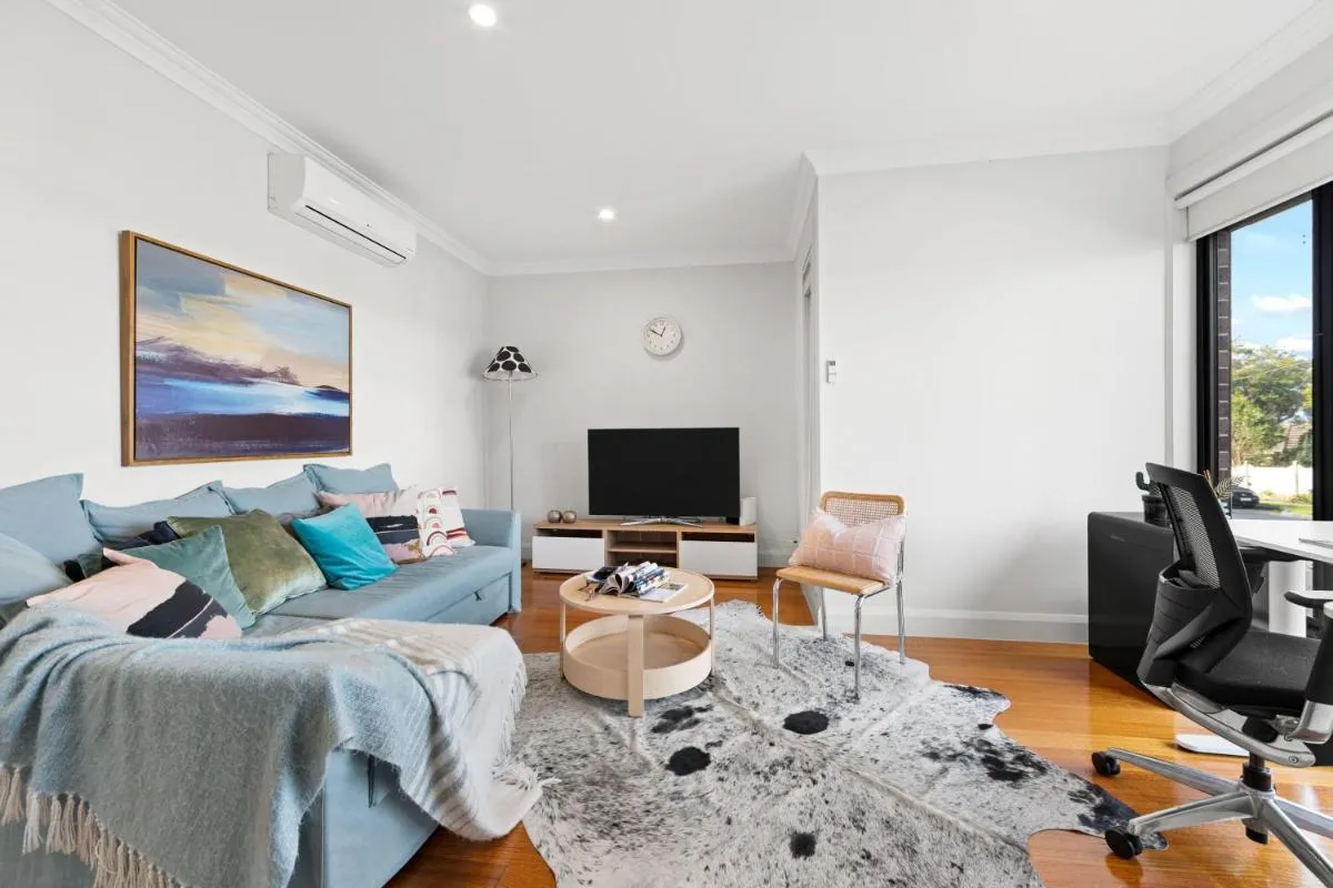 3BR Boxhill Elegant House — 5