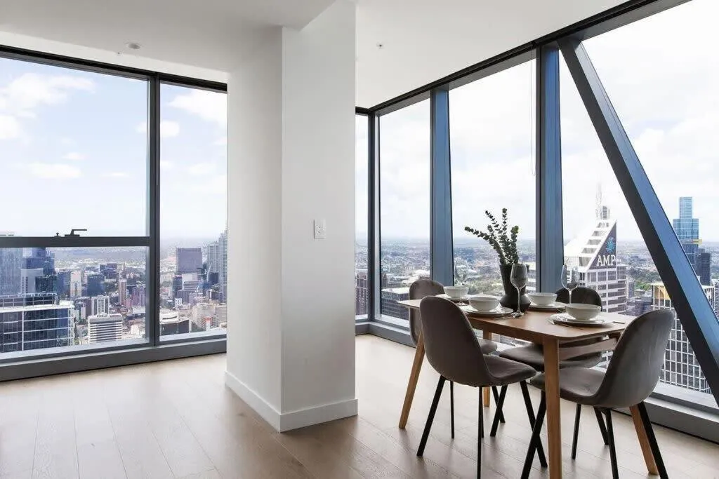 A 2BR Apt with Amazing City Views, FREE Parking — 5
