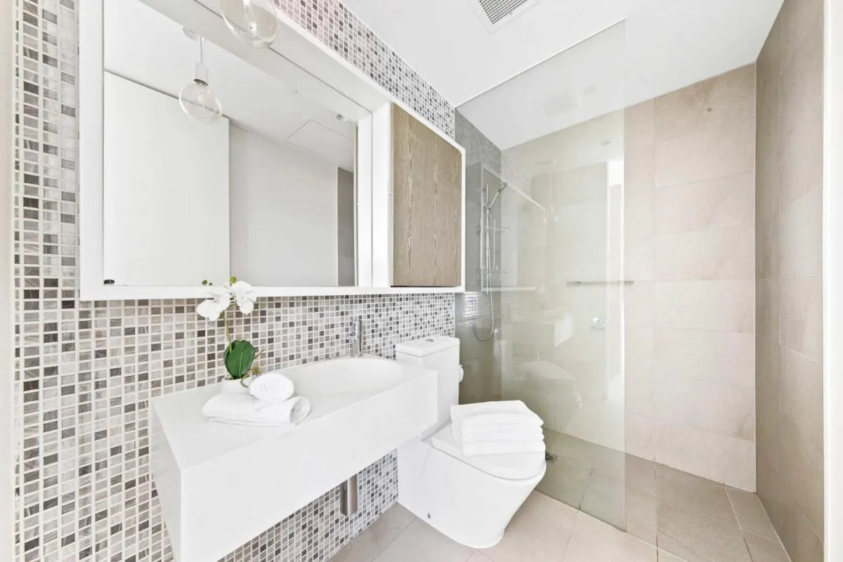 A Chic Apt with a Large Balcony Next to Grand Prix — 2