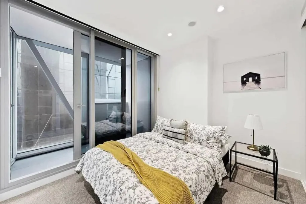 A Comfy Apt Next to Southern Cross FREE Parking