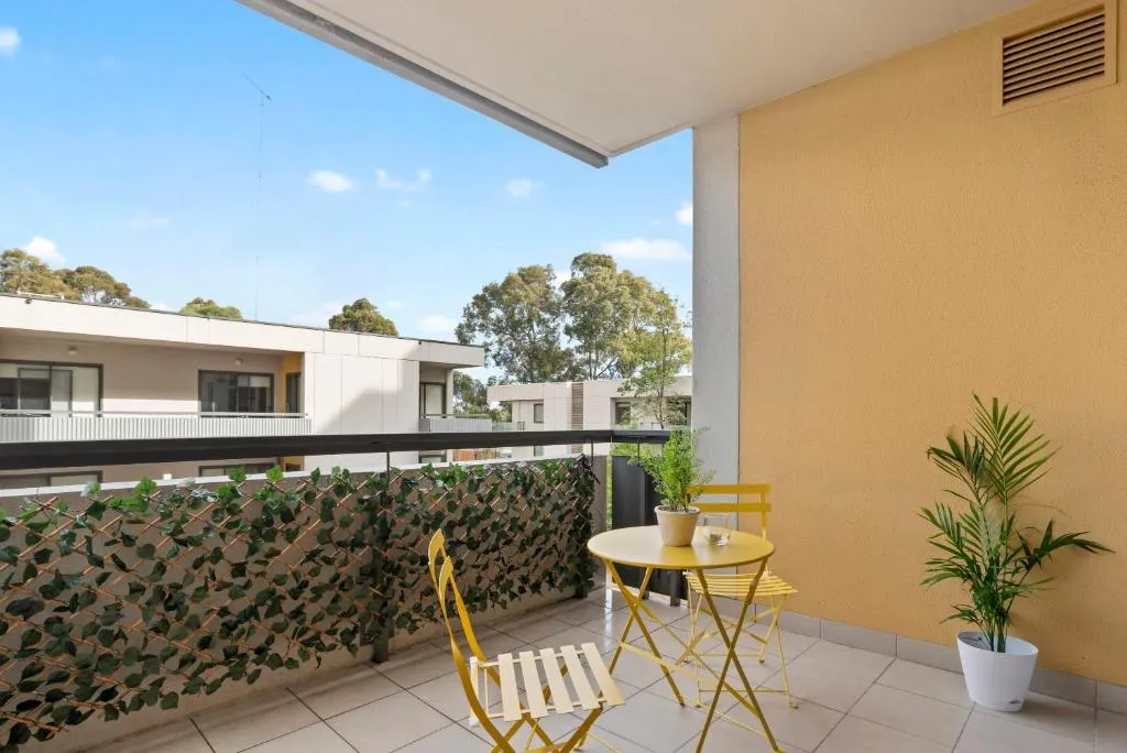 A Comfy & Cozy 2BR Apt Near Flemington Races